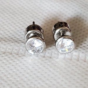 Chloe + Isabel Silver Tone Rhinstone Stud Earrings Casual Women Fashion Design